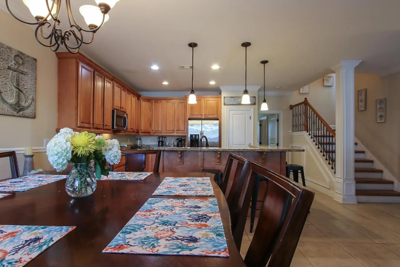 Amazing 4 Bedroom Vacation Home In The Villages Of Crystal Lakes Destin