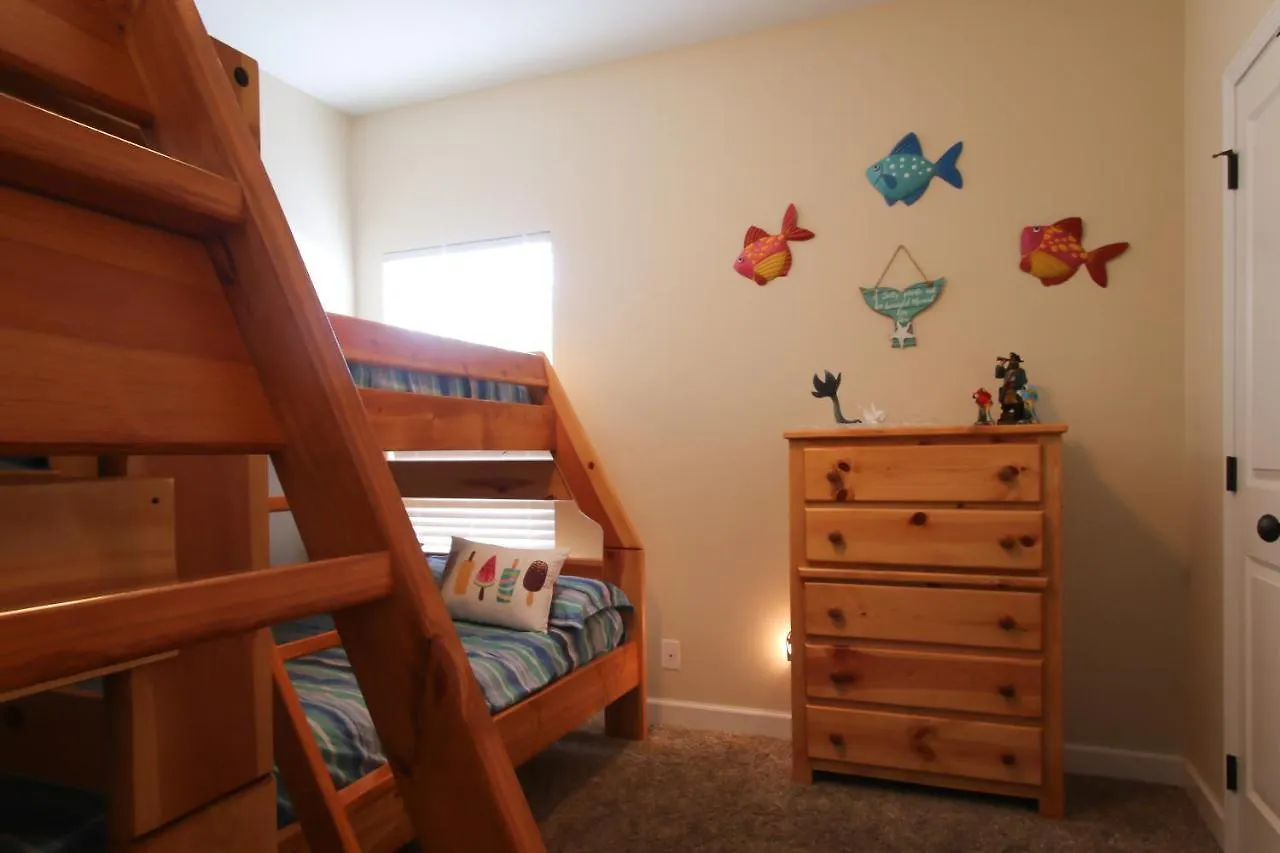 Amazing 4 Bedroom Vacation Home In The Villages Of Crystal Lakes Destin